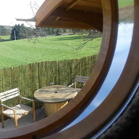 Roulotte Quatre Saisons Chez Sophie Et Gilles Camping