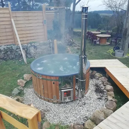 Campsite Roulotte Quatre Saisons Chez Sophie Et Gilles